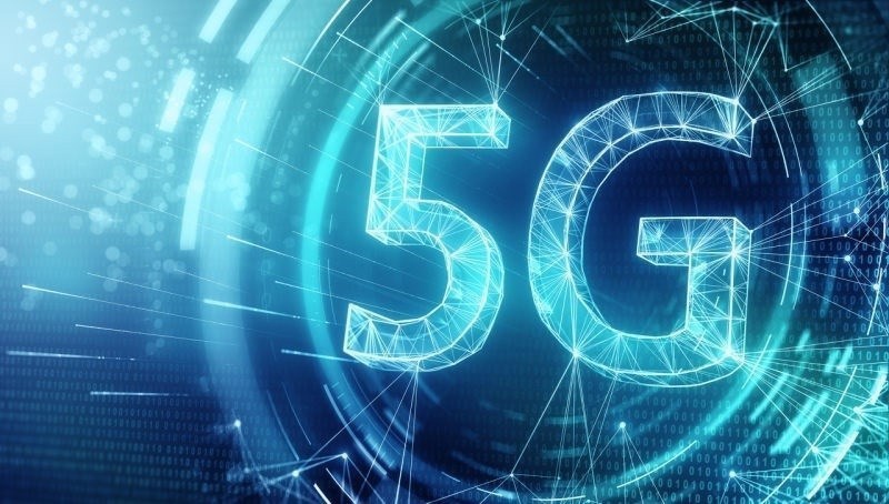 我国5G基站累计建成开通185.4万个 用户4.55亿